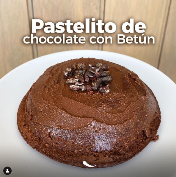 Pastelito de Chocolate con Betún